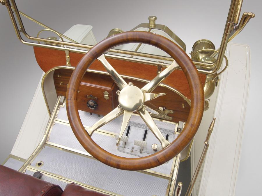  Buick Model 10 Touring Runabout 1908 года  (фото 7 из 8)